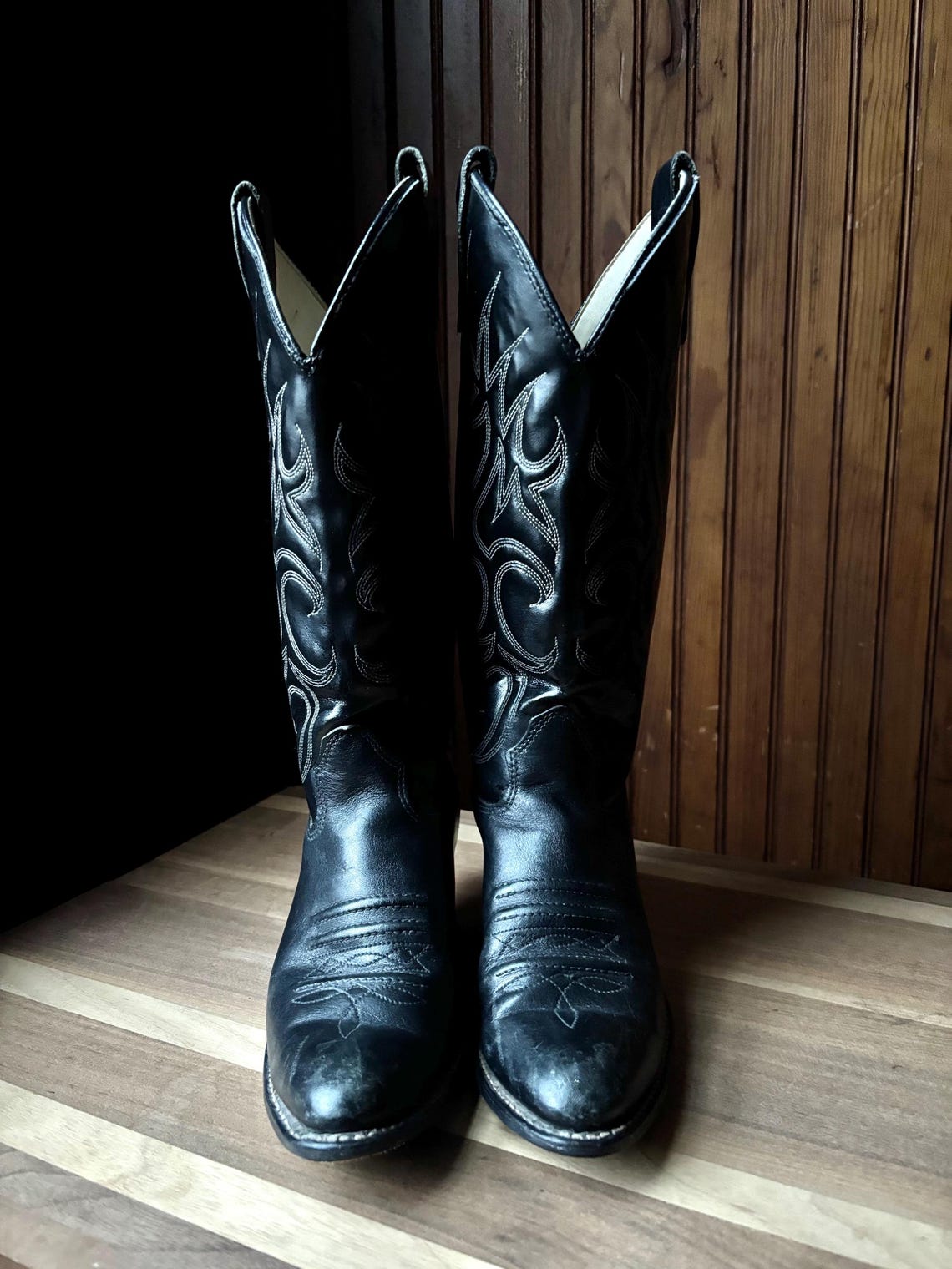 Vintage TEXAS Tall Black Leather Stitched Shaft Heeled Western Cowboy Boots - Women's Size 6, foto 2 di 5