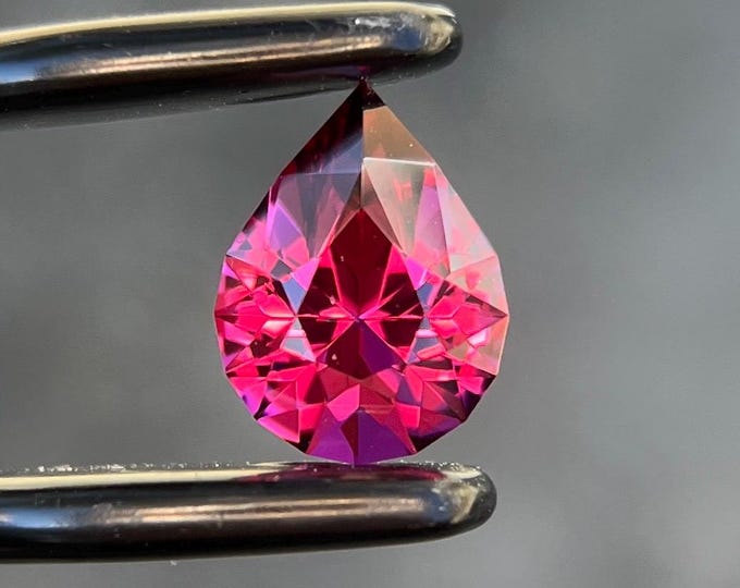 Pear Rhodolite Garnet from Tanga, Tanzania – 2.65 Carats