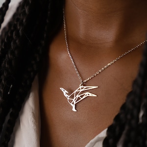 Collar de pterodáctilo de origami de plata esterlina, collar de dinosaurio de plata, colgante de dinosaurio de pterodáctilo de patrón geométrico, encanto de dinosaurio