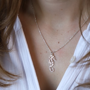 Sterling Silver Origami Seahorse Necklace, Geometric Seahorse Pendant, Under the Sea Jewelry, Animal Jewelry, Origami Seahorse Pendant