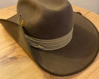 Vintage Australian Made Akubra Pure Felt Bucket Outback Cowboy Hat