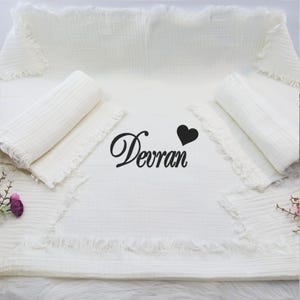 Personalized Muslin Baby Blanket, Muslin Baby Blanket with desired name, 4-ply 100% cotton Muslin Blanket, Baby Blanket with name