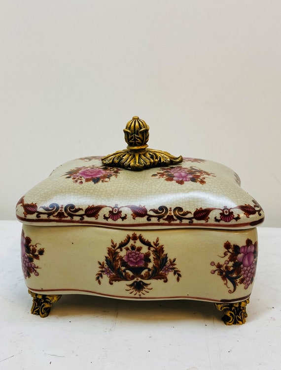 Exquisite Rectangular Ceramic Jewelry Box with Lid