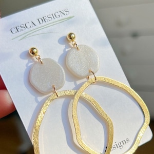 White & gold clay earrings / clay earrings handmade / pearl white earrings / resin earrings handmade / Summer dangle earrings