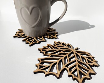 Maple Leaf Coasters - Set of 4 or 6 - Nature Coasters - Rustic Home Decor - Table Decoration - Wooden Kitchenware - Drinkware