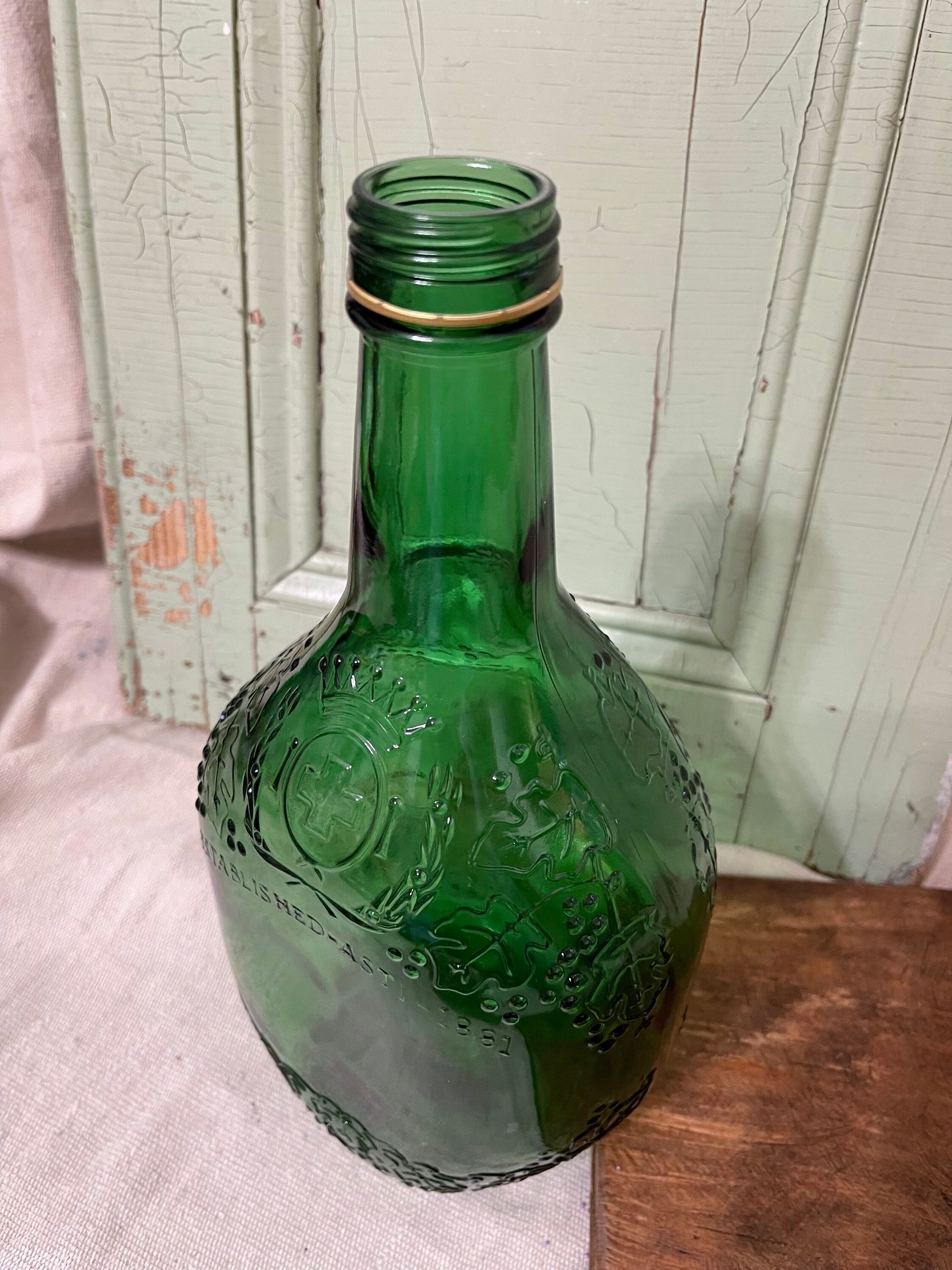 Vintage United Vintner's Green Glass Bottle / Vintage Decor