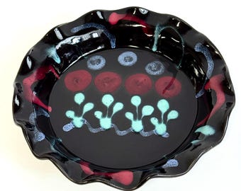 Studio Pottery Pie Dish by Dan Lasser, Midnight Tulip