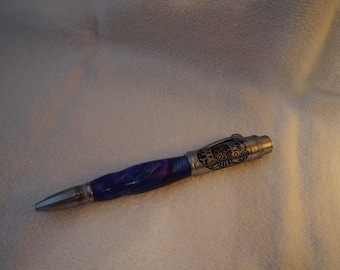 Handcrafted Police Officer Pen: Detailed Gift for Law Enforcement