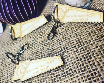 Engraved "Mom/Dad" Saw Keychain SVG Laser File