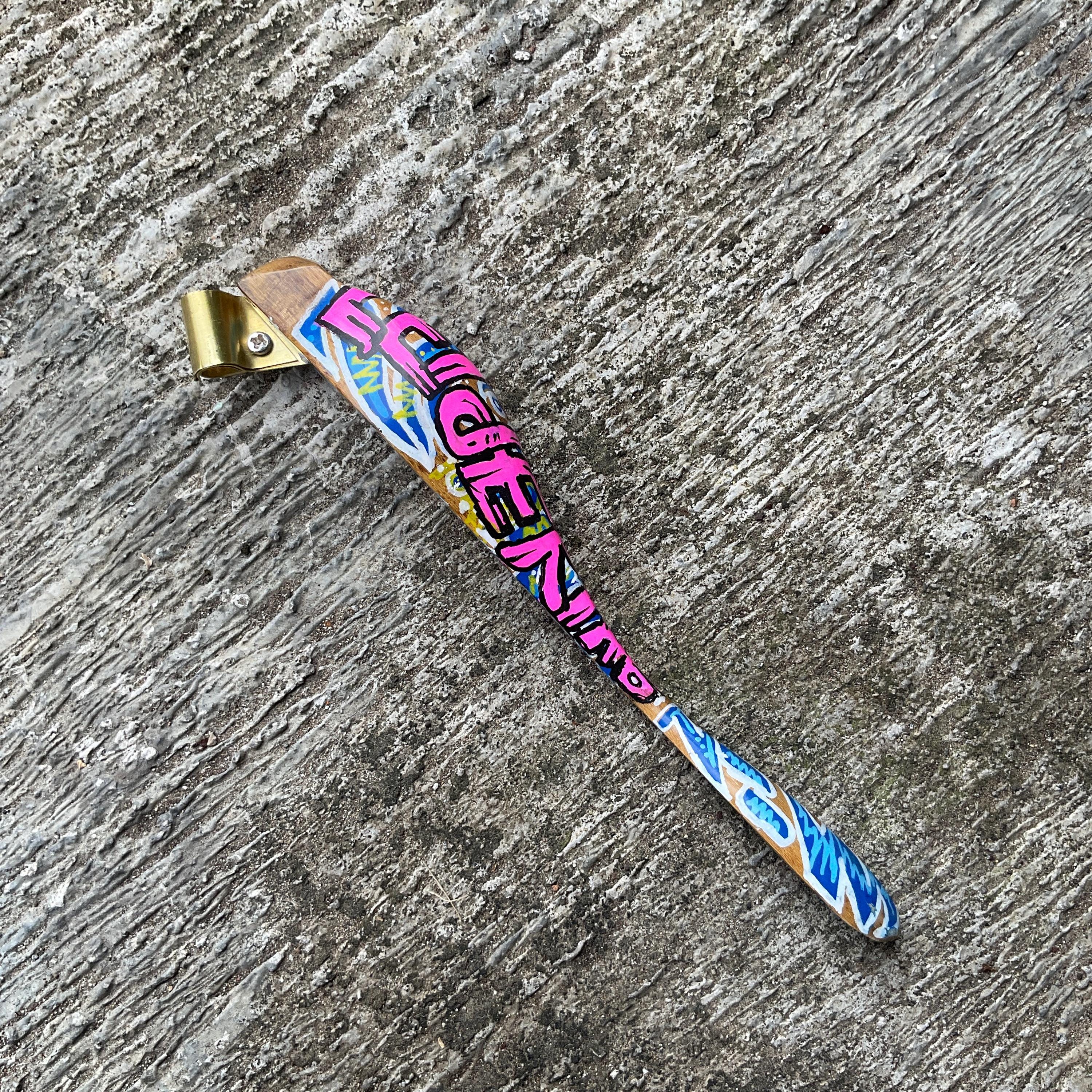 Hand-Painted Oblique Calligraphy Pen Holder