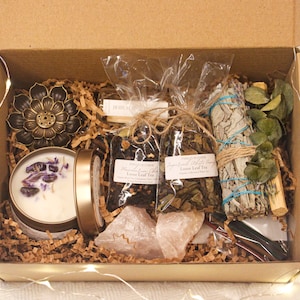 Caja de Regalo Espiritual Personalizable, Vela de Soja, Salvia, Palo Santo, Cristales de Cuarzo Rosa, Incienso, Té, Natural, Regalo Holístico, Set de Spa, Hogar