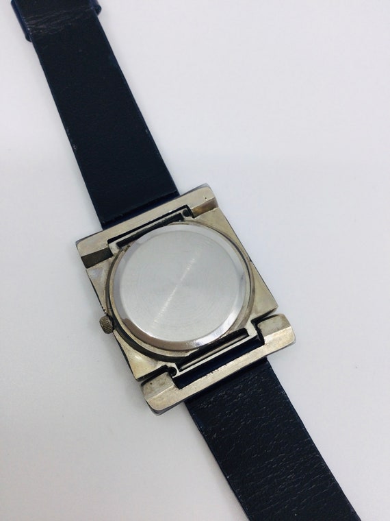 A Very fine quartz watch unique and rare unisex. - image 5