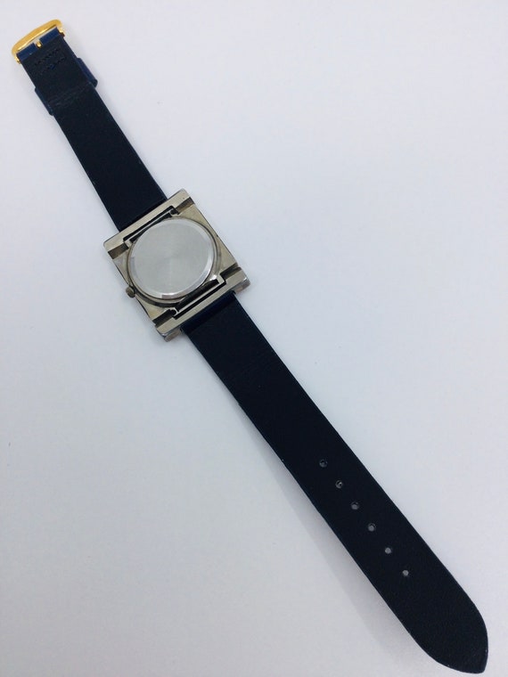A Very fine quartz watch unique and rare unisex. - image 3