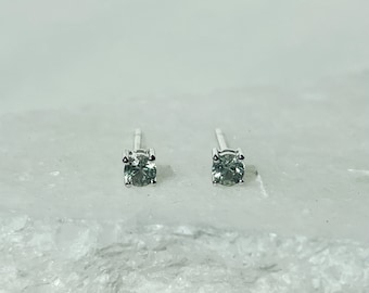 14K Solid Gold Genuine 3mm Green Sapphire Studs