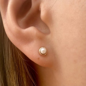 14K Solid Gold echte Akoya Perle Lünette Ohrstecker / Paar