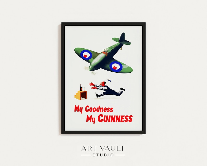 K&ouml;nnte beinhalten: Ein Vintage-Plakat f&uuml;r Guinness-Bier. Das Plakat zeigt ein gr&uuml;nes und blaues Flugzeug, das &uuml;ber einen Mann fliegt, der von einem Tisch mit einer Flasche Guinness darauf wegrennt. Der Text auf dem Plakat lautet "My Goodness My GUINNESS".