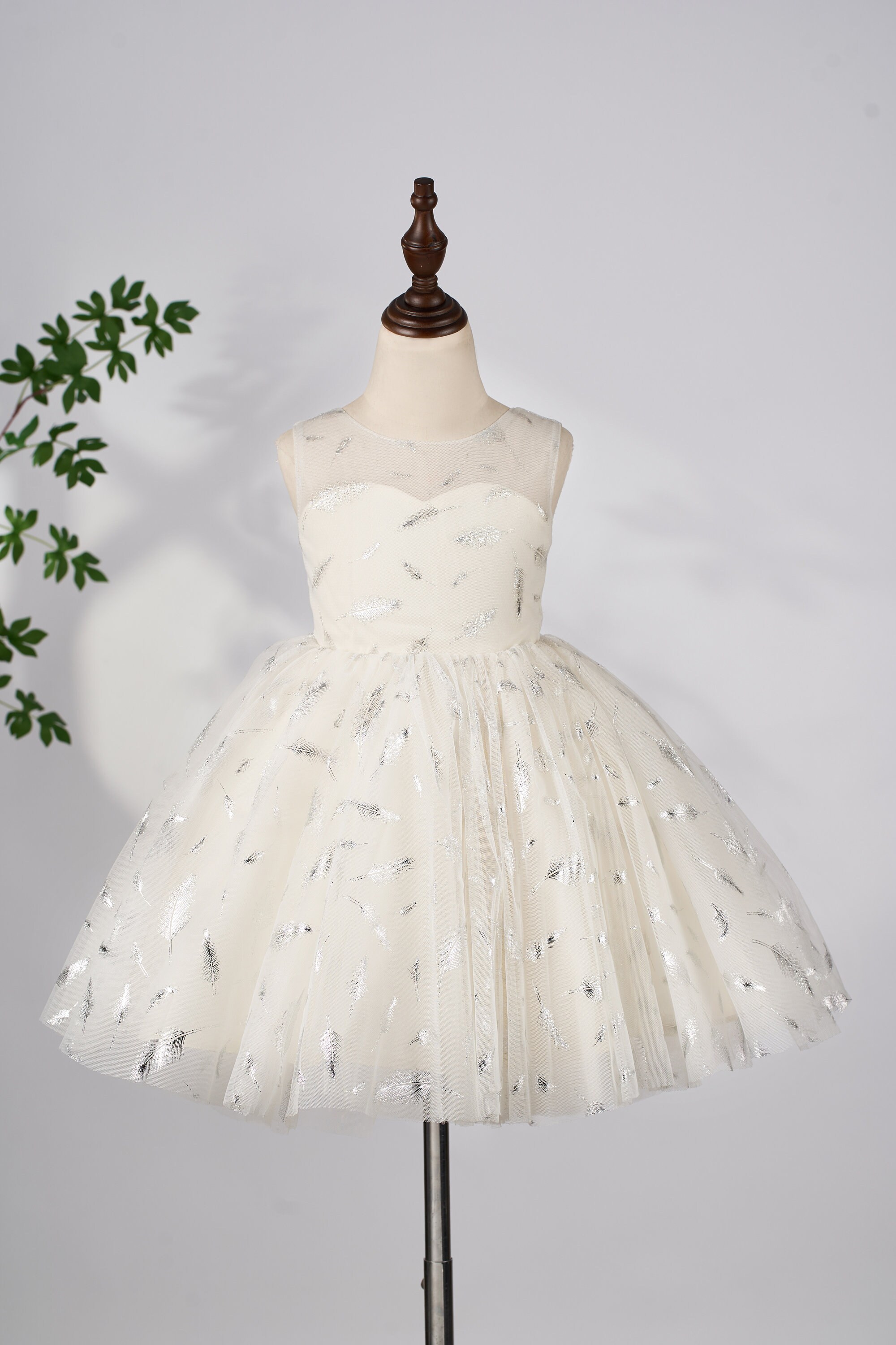 satin tulle pretty dress lace dress wedding dress party dress knee length flower girl dress No.01