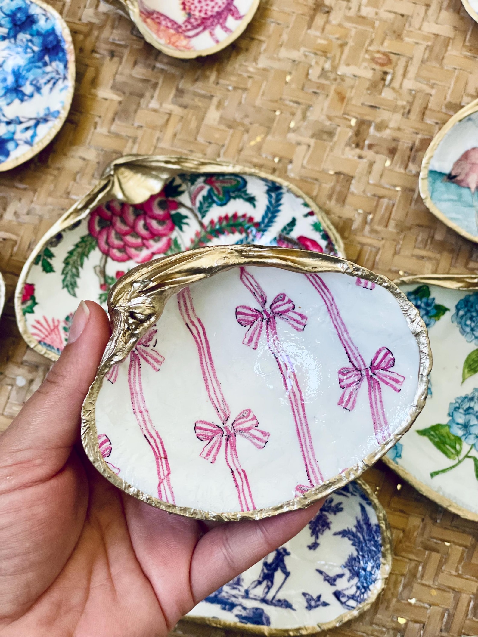 Handmade Decoupage Clam Shell Ring Dish: White Gold Coastal Decor - Etsy