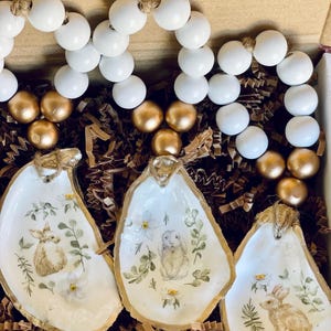 Gift set of 1/2/4 Easter bunny decoupage oyster shell  napkin rings  / wine bottle ring / oyster shell ornament / Easter tree decor