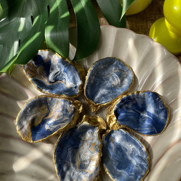 The world is your oyster || pour paint oyster shell ring/trinket dish || unique gift for her || Mother’s Day gift