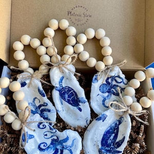 Sea Turtle Decoupage Oyster Shell Napkin Rings: Coastal Dining Decor