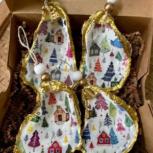 Decoupage Oyster Shell Christmas Ornaments: Winter House Theme, Set of 4