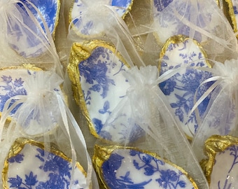 Wedding favors set of 10/30/50/ 100 /150/200 hand made decoupage flower blue and white design oyster shell trinket dish