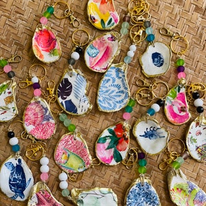 Oyster shell keychain / decoupaged oyster shell keychain
