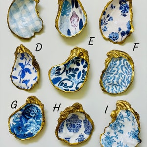Decoupage Oyster Shell Ring Dish: Blue & White Wedding Favors
