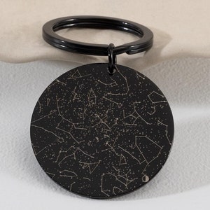 Portachiavi con mappa stellare incisa per data, portachiavi personalizzato con cielo notturno inciso per fidanzato, regalo di compleanno, anniversario, regalo di San Valentino