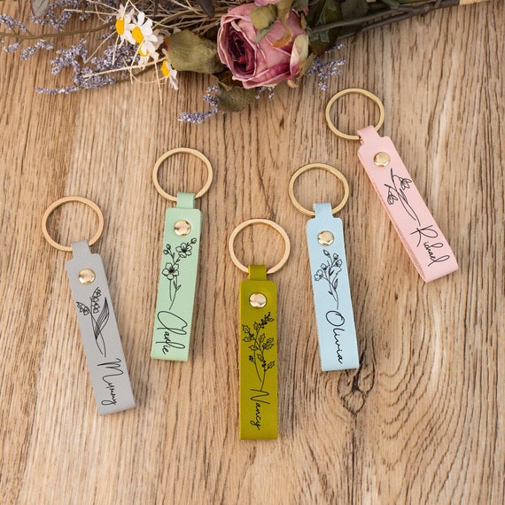 Personalized Woman Keychain, Custom Birth Flower Keyring with Name Engraved, Gifts for Her, Him, Birthday Gift, Back to School Gift