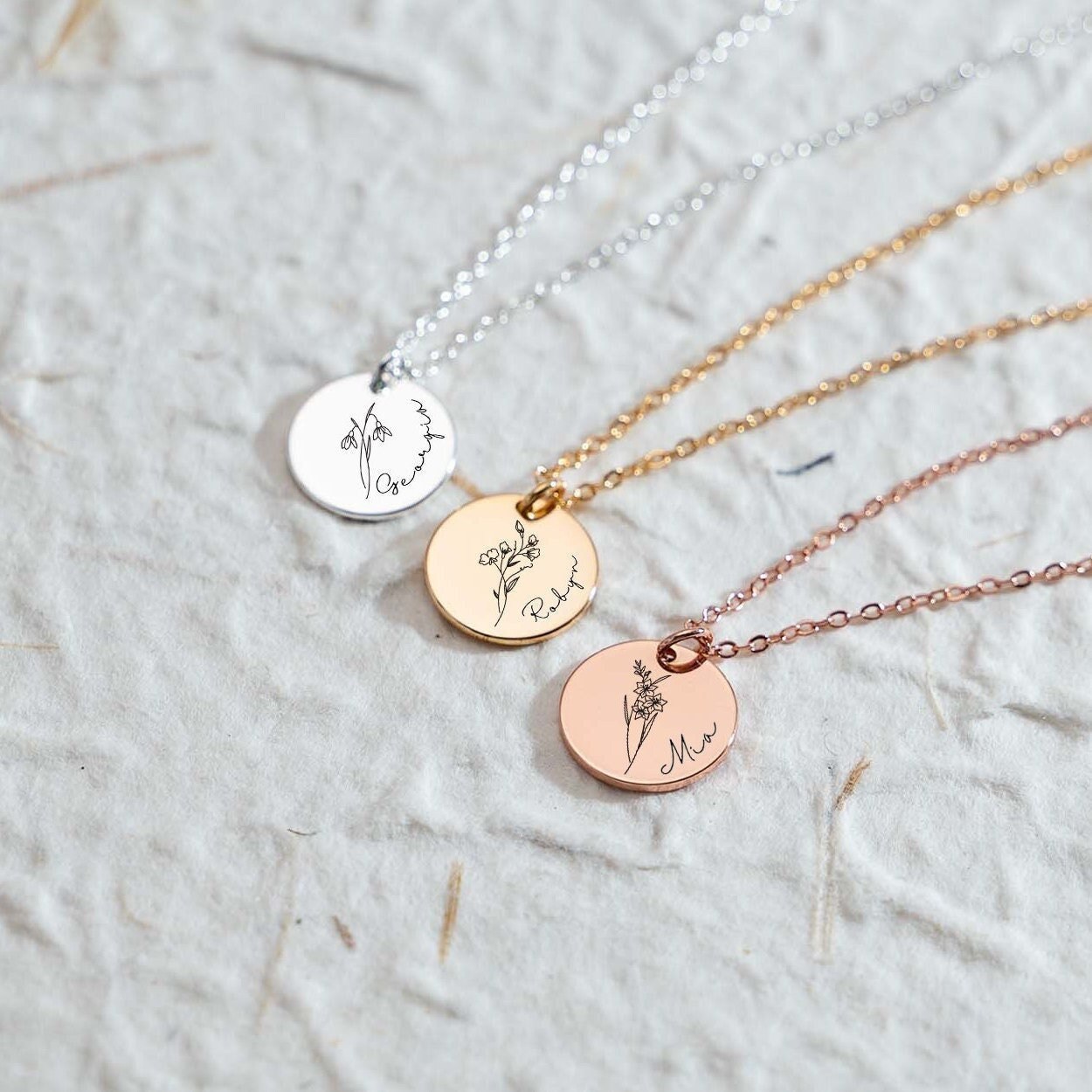 Birth Flower Necklace, Engraved Name Necklace, Dainty Floral Necklace, Handmade Jewelry,Personalized Gifts,Birthday Mothers Day Gift for Her