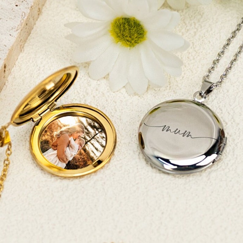 Image Photo Locket Necklace, Wife Anniversary Gift, Personalise Picture Necklace, Engraving Pendant Necklace, Gift for Her, Mothers Day Gift image 1