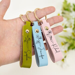 Custom Name Keychain With Birth Flower, Personalized Men Keychain, Valentines Day for Him, Minimalist Keychain, Unique Holiday Gift image 4