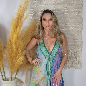 手刺繍のサリーシルクドレス：ボヘミアン風スパンコールの女神ガウン