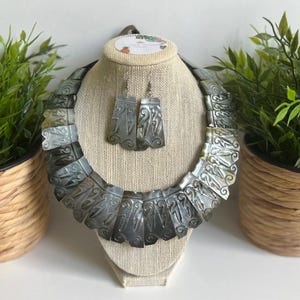 Mother of Pearl set