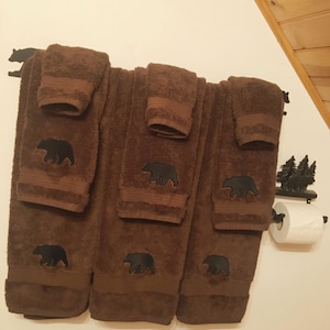 Toallas de lujo de diseño, decoración de cabaña, osos, toalla de oso, decoración de cabaña bordada, toallas de baño de diseño, 2 juegos completos, tema del bosque