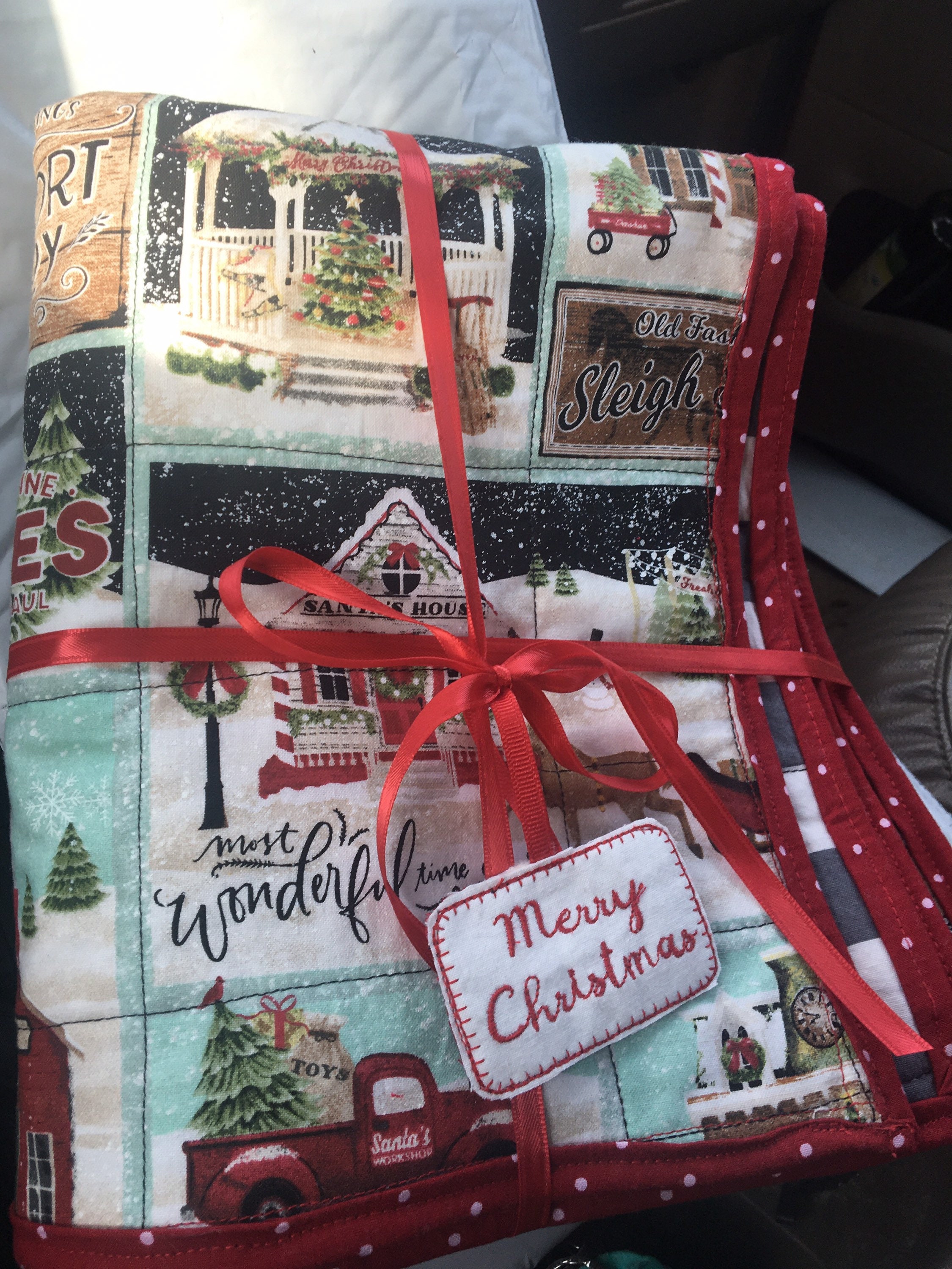 Christmas Lap Quilt, Christmas Quilt, Christmas Blanket, Lap Blanket