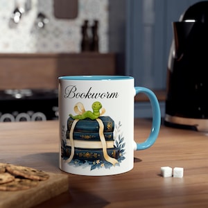 Taza de cerámica con diseño de gusano lector / Libros apilados, diseño de gusano caprichoso