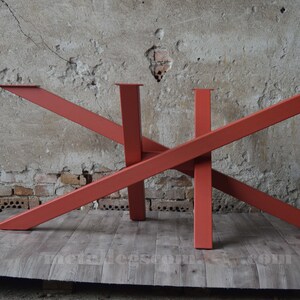 spider leg table base in red color
