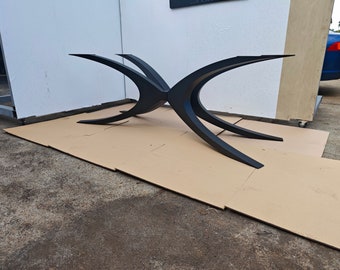 Base de mesa metálica de forma no estándar para decoración moderna, rústica o industrial. Producto de primera calidad de la UE para tableros pesados. [NHU207]