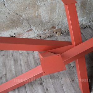 Red spider metal table base