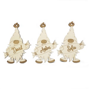 Personlig julgransprydnad med hängande gnome för laserskärning svg, pdf, ai, dxf, cdr, julgransprydnad med jultomtemotiv
