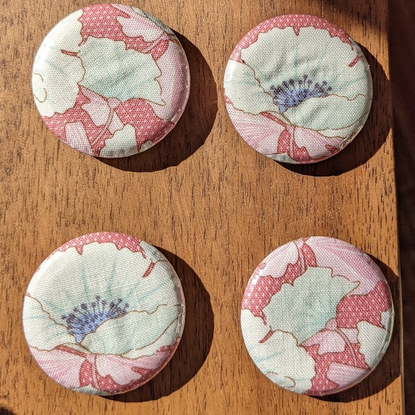 Upcycled magnets made out of fabric scraps for the fridge or magnet boards (collection 1)
