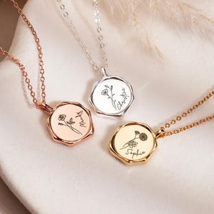 Birth Flower Name Necklace, Engraved Flower Disc Necklace, Birthday Gifts for Her, Mothers Day Gift for Mum, Personalized Bridesmaid Gifts