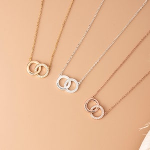 Personalized Circles Name Necklace, Engraved Interlocking Necklace, Anniversary Gift for Her, Birthday Gift, Gifts for Mom, Women Jewelry