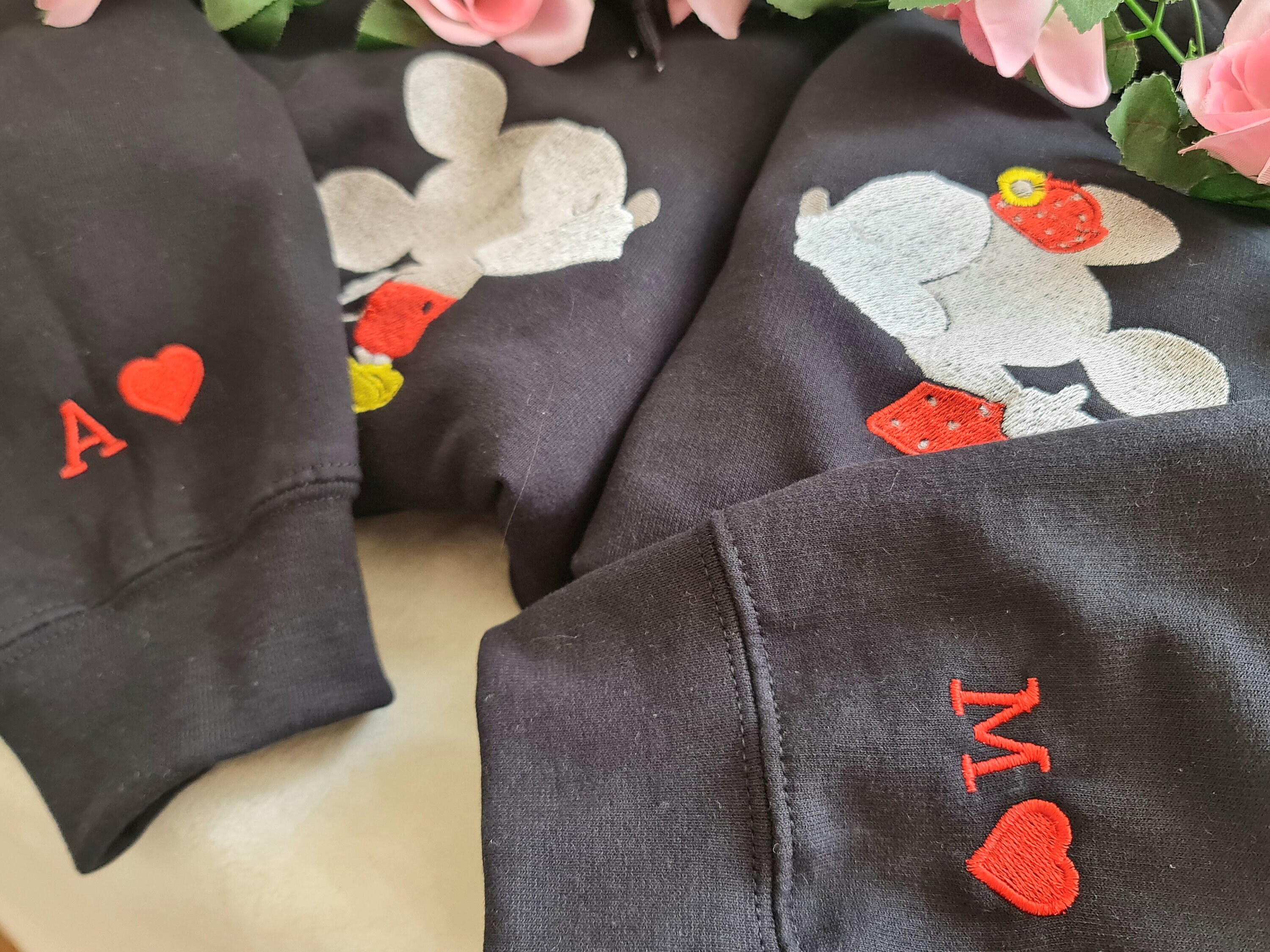 Mickey and minnie couple sweater - Etsy España Mickey and minnie couple sweater - Etsy España