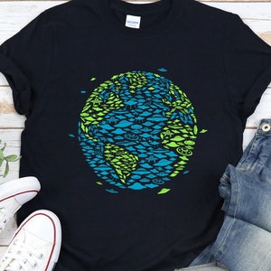 UFO Shirt, Alien Invasion Shirt, Alien Shirt, Flying Saucer Shirt, Cosmic Outer Space Shirt, Extra Terrestrial Shirt, Space Wars Area 51