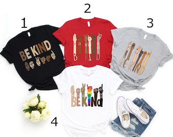 Be Kind Shirt mit Frieden, Liebe, Inklusion, inspirierendem Freundlichkeits-T-Shirt für Männer & Frauen, LGBTQ2 + Anti-Rassismus-Shirt, Vielfalt und Stolz Geschenk