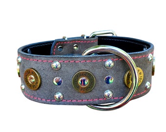 Donkergrijze suède leren hondenhalsband - halsband met shotgun shell bezaaid